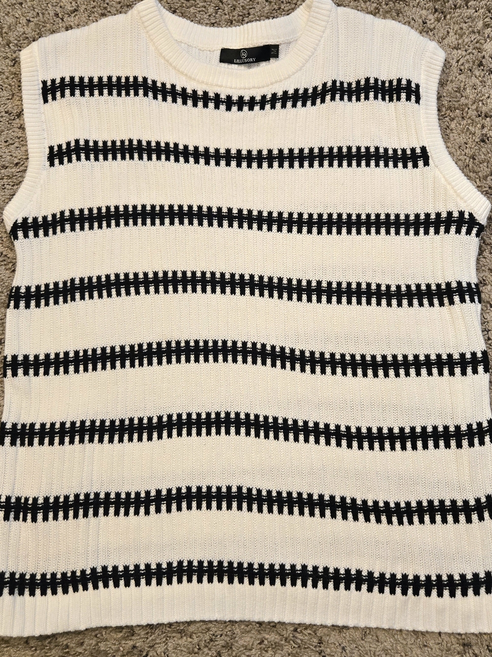 LILLUSORY Off White Sweater with Black Stripe Detail Casual Chic Layering Med